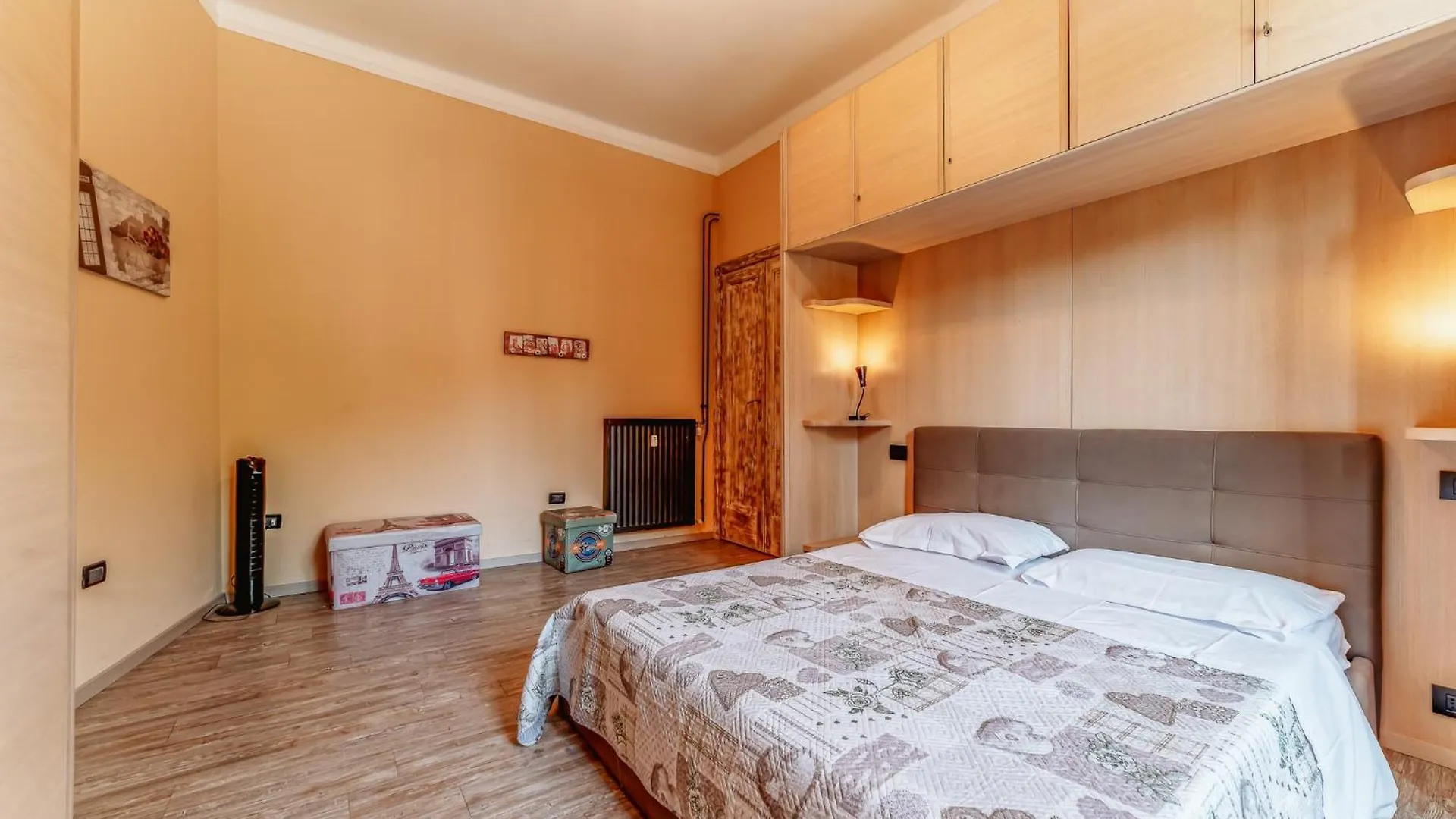 Claudio Flat - Metro Re Di Roma & Wi-Fi Apartment 0*, Rome Italy